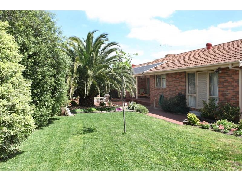 4 Kinta Close, Berwick VIC 3806