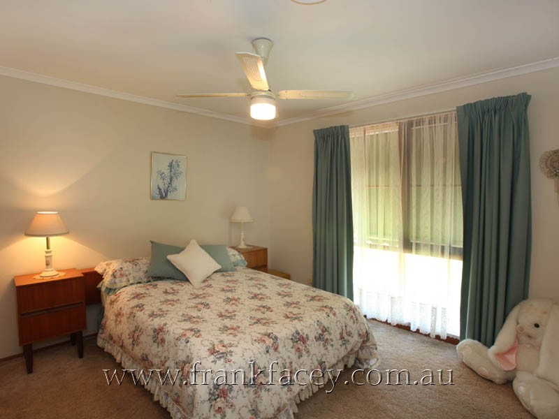 7 Hood Court, Berwick VIC 3806