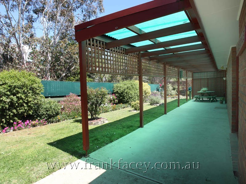 7 Hood Court, Berwick VIC 3806