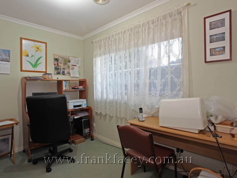 124 Avebury Drive, Berwick VIC 3806