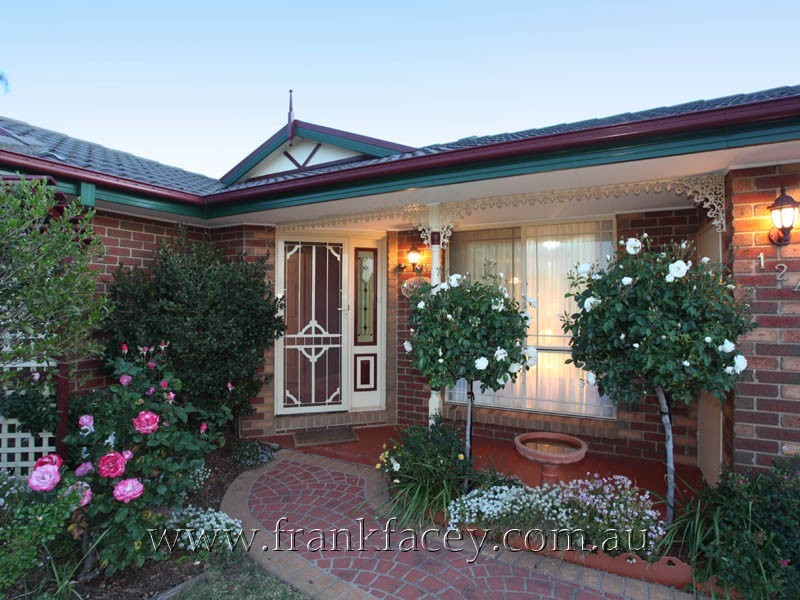 124 Avebury Drive, Berwick VIC 3806