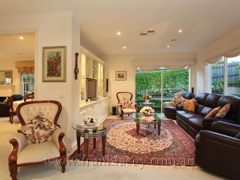 6 Miller Street, Berwick VIC 3806