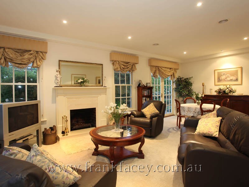 6 Miller Street, Berwick VIC 3806