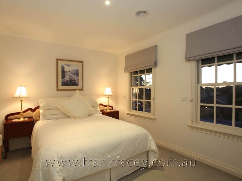 6 Miller Street, Berwick VIC 3806