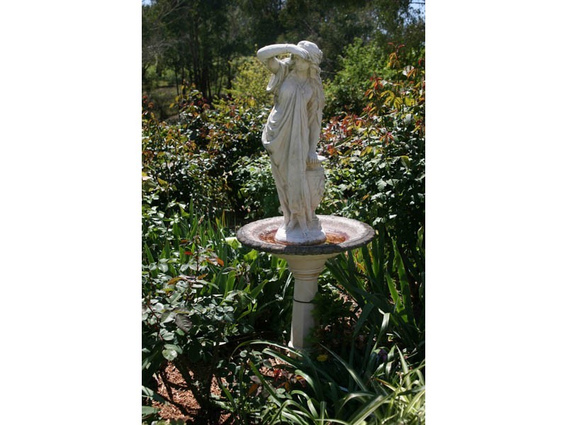 5 High Street, Guys Hill VIC 3807