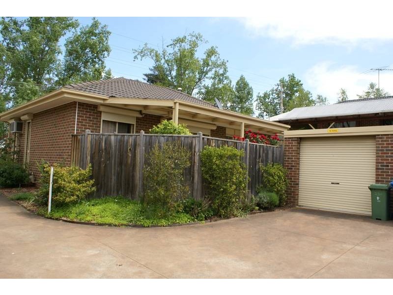 1/147 High Street, Berwick VIC 3806