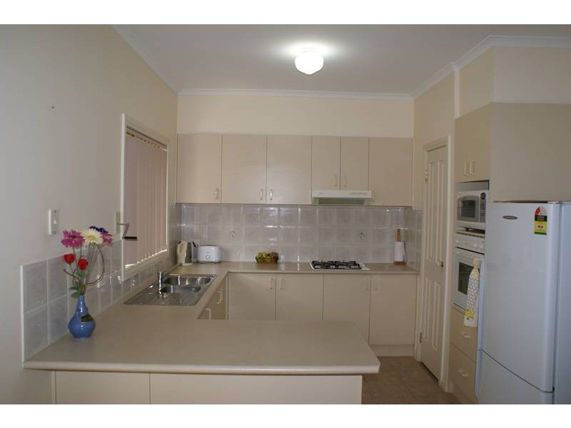 1/147 High Street, Berwick VIC 3806