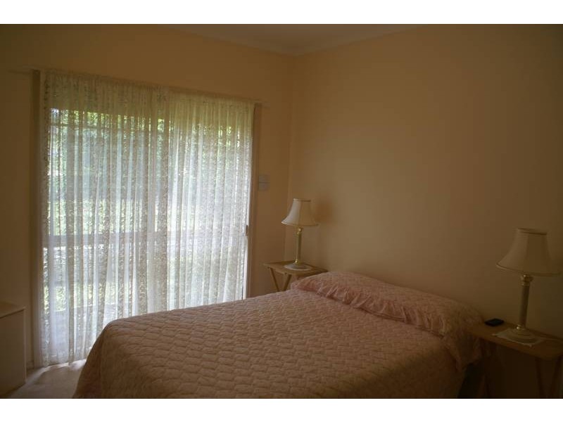 1/147 High Street, Berwick VIC 3806