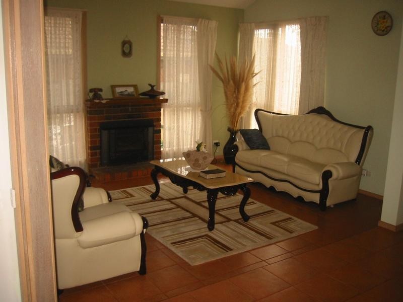 13 Baringa Park Drive, Narre Warren South VIC 3805