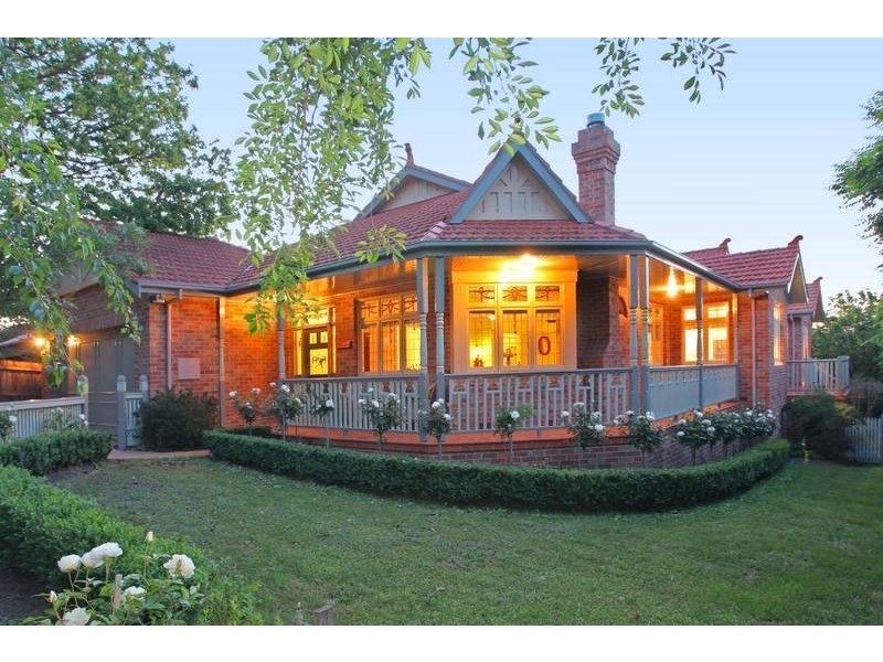 9 Rutland Road, Berwick VIC 3806