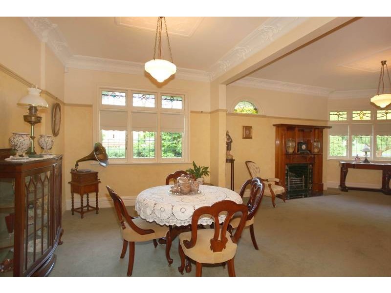 9 Rutland Road, Berwick VIC 3806