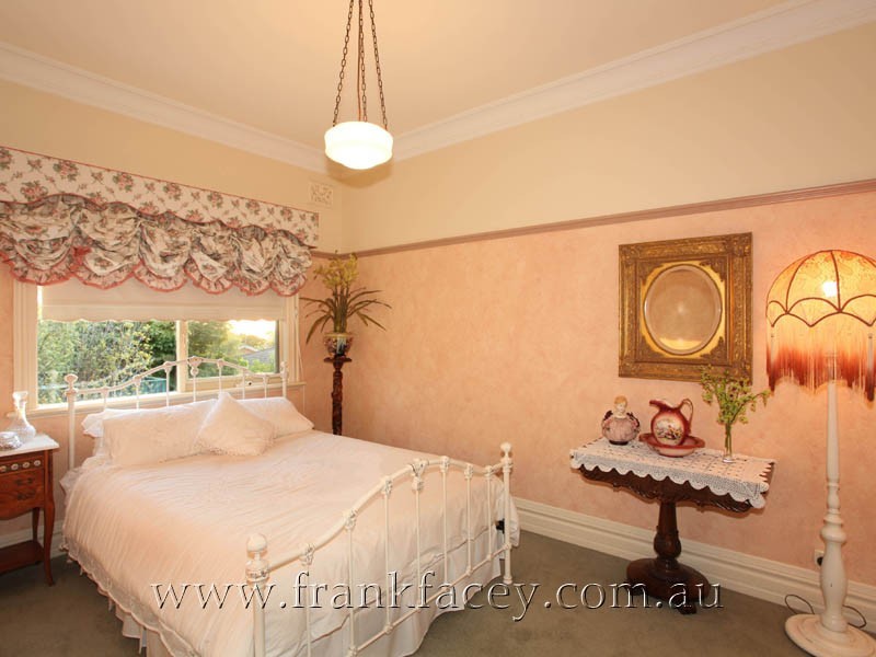 9 Rutland Road, Berwick VIC 3806