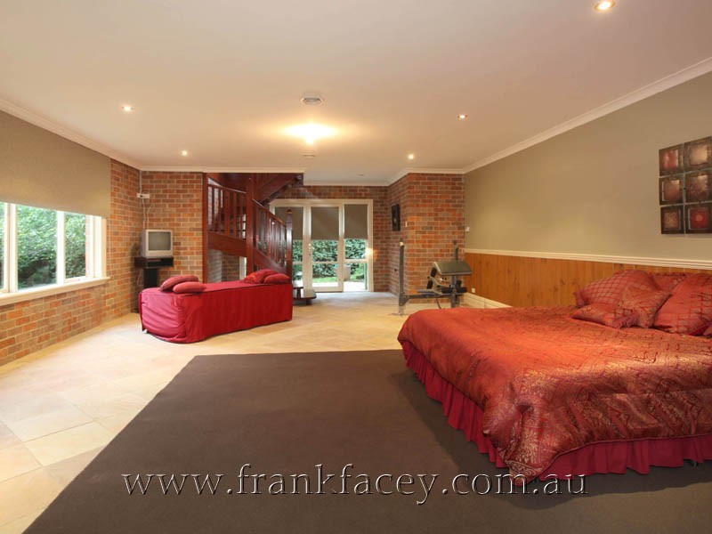 9 Rutland Road, Berwick VIC 3806