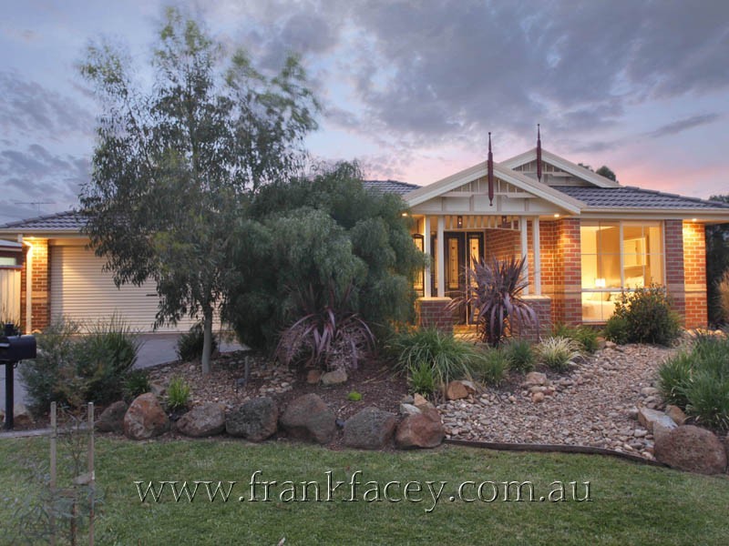 7 Balanka Court, Berwick VIC 3806