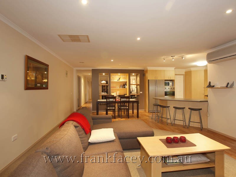 7 Balanka Court, Berwick VIC 3806