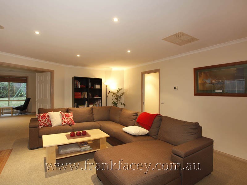 7 Balanka Court, Berwick VIC 3806