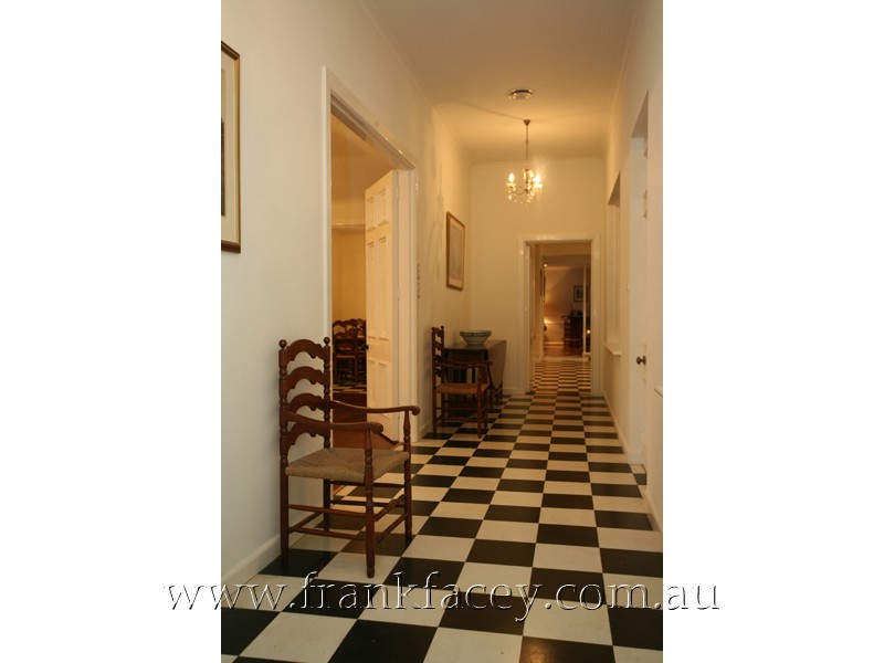 6 Boundary Road, Narre Warren East VIC 3804