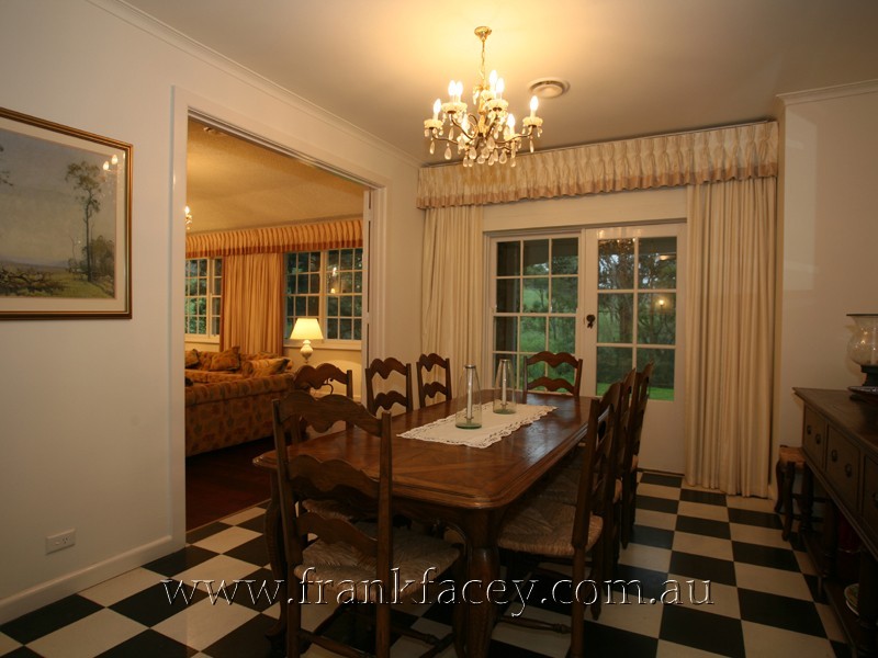 6 Boundary Road, Narre Warren East VIC 3804