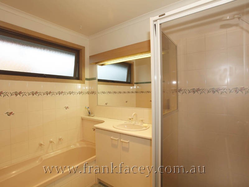 28 Shute Avenue, Berwick VIC 3806