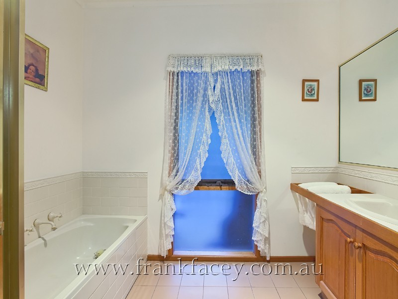 12 Halford Street, Beaconsfield Upper VIC 3808