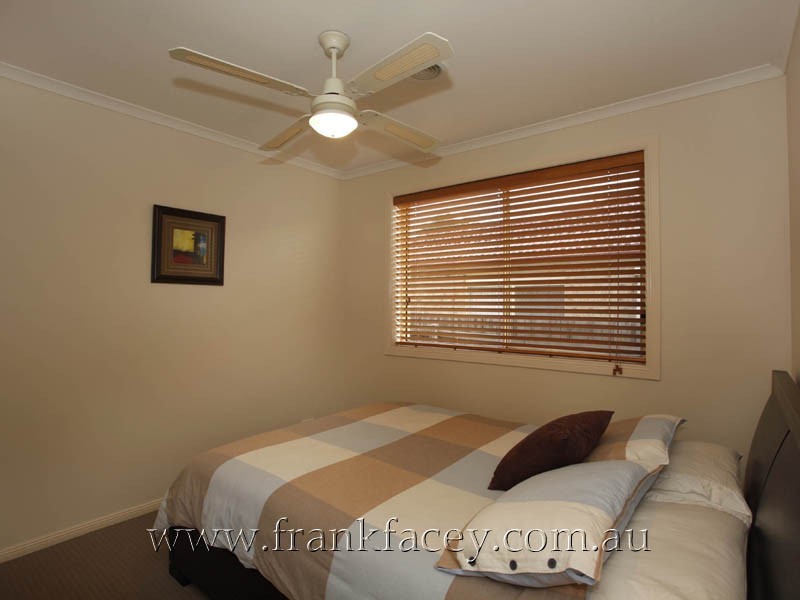 11 Mornington Grove, Berwick VIC 3806