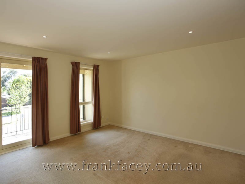 6/10 Parkhill Drive, Berwick VIC 3806