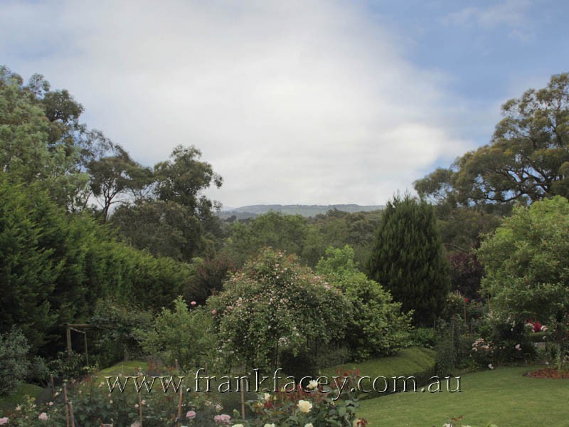 5 Corringham Road, Beaconsfield Upper VIC 3808