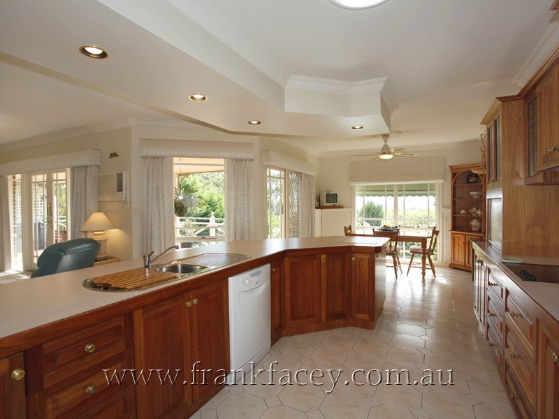 5 Corringham Road, Beaconsfield Upper VIC 3808