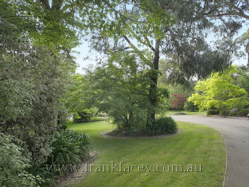 5 Corringham Road, Beaconsfield Upper VIC 3808