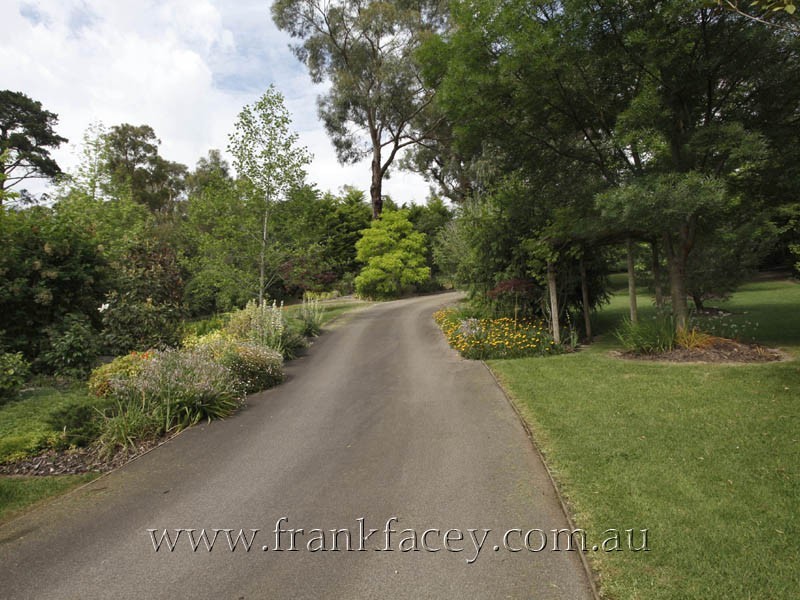 5 Corringham Road, Beaconsfield Upper VIC 3808