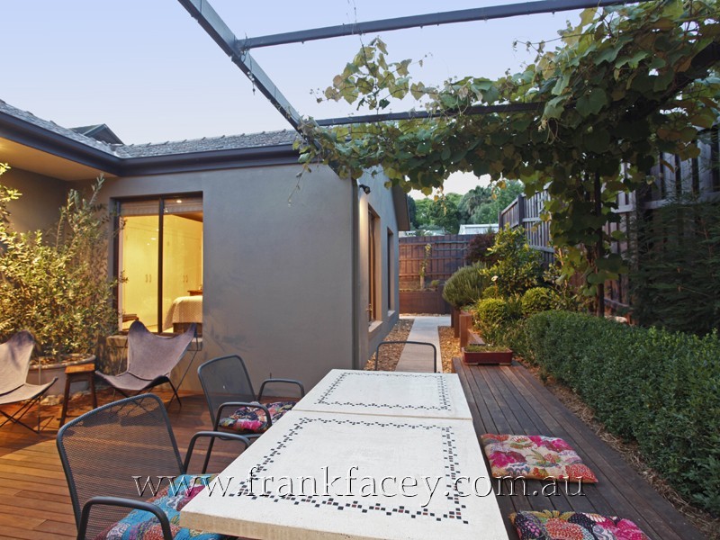 19B Neill Street, Berwick VIC 3806