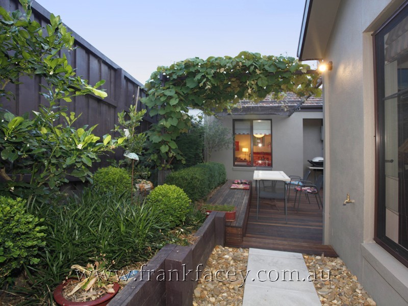 19B Neill Street, Berwick VIC 3806