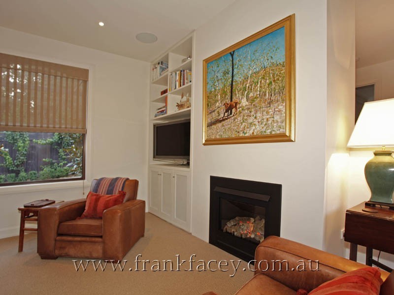 19B Neill Street, Berwick VIC 3806