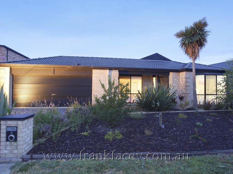 6 Petrel Place, Berwick VIC 3806
