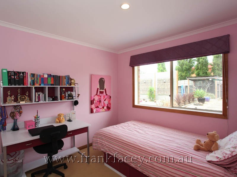 7 Sherman Court, Berwick VIC 3806