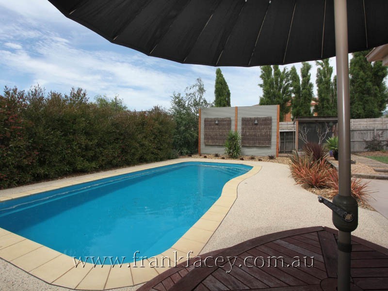 7 Sherman Court, Berwick VIC 3806