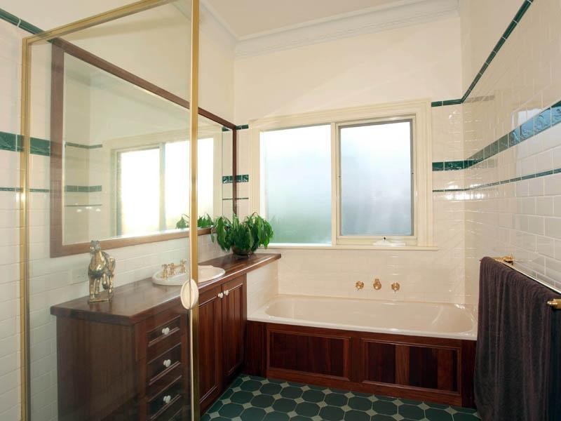 9 Rutland Road, Berwick VIC 3806