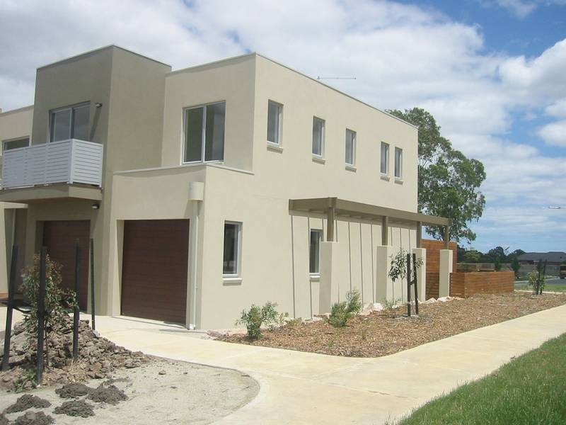 2 Manna Row, Officer VIC 3809