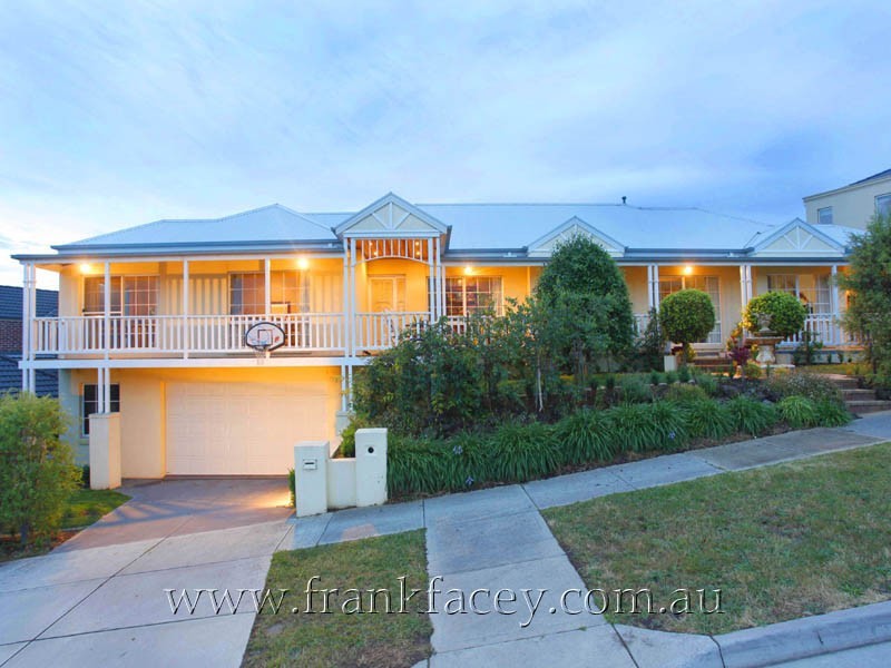 13 Yaldara Drive, Berwick VIC 3806