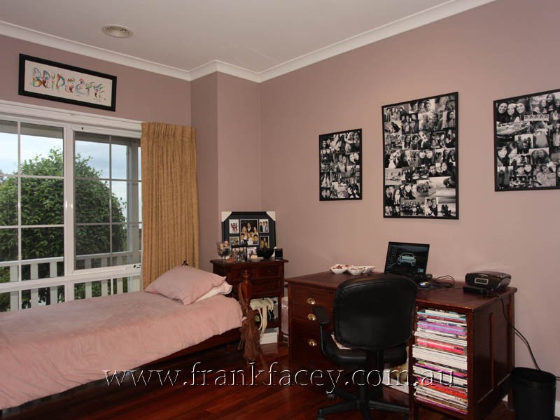 13 Yaldara Drive, Berwick VIC 3806