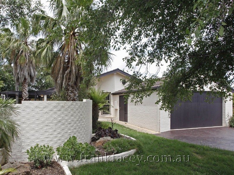 5 Kimberly Court, Berwick VIC 3806