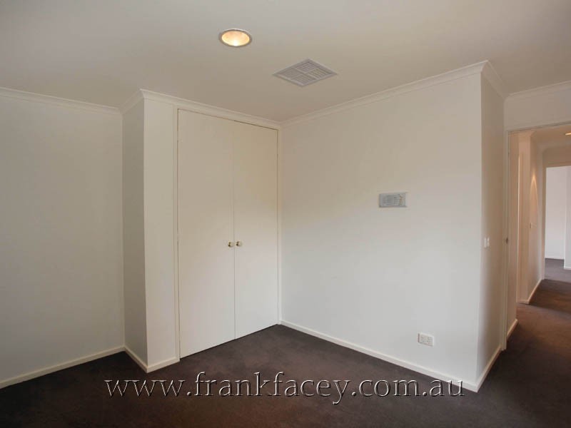 5 Kimberly Court, Berwick VIC 3806