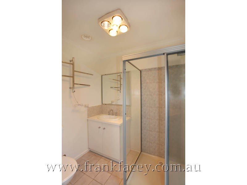 5 Kimberly Court, Berwick VIC 3806