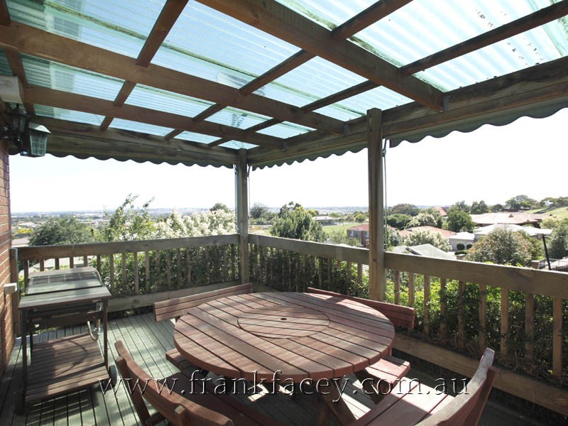 5 Renwarl Close, Berwick VIC 3806