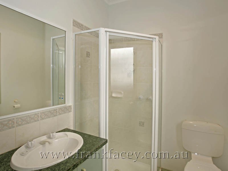 5 Renwarl Close, Berwick VIC 3806