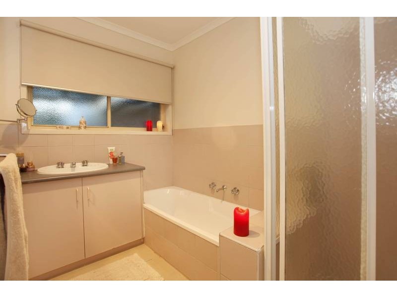 26 Valley View Drive, Berwick VIC 3806