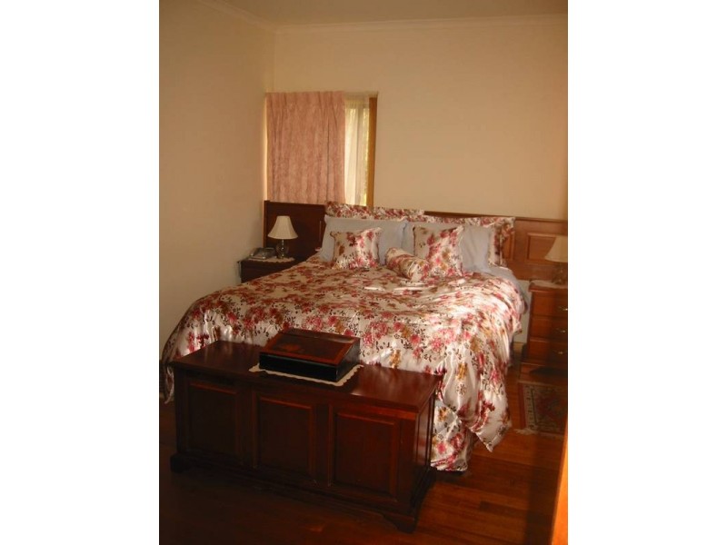 269 Princes Highway, Officer VIC 3809