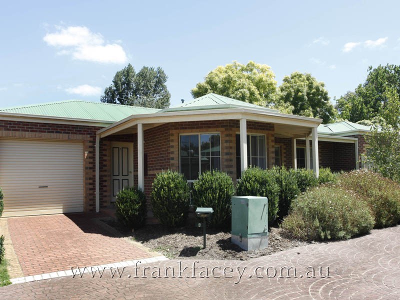 4/26 Turner Street, Berwick VIC 3806