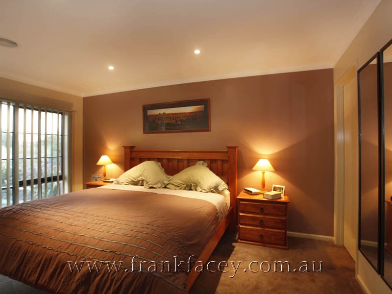 9 Ambiance Crescent, Narre Warren South VIC 3805