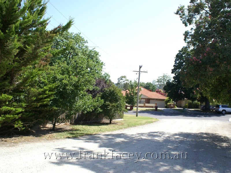 18 Peel Street, Berwick VIC 3806